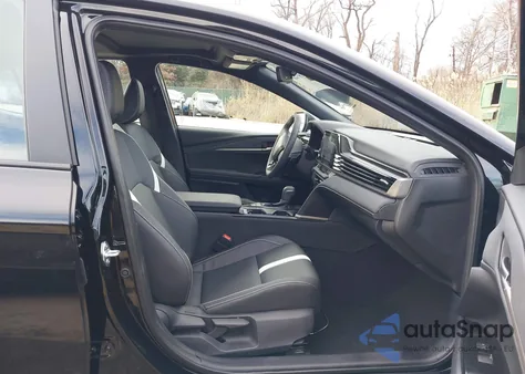 2025 Toyota Camry Se z USA, uszkodzony, nr VIN 4T1DAACK4SU163016